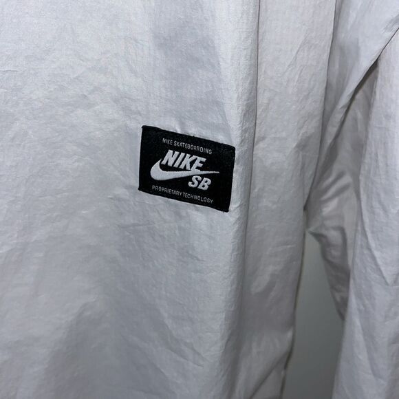 Nike SB Skate Hoodie Hooded Lightweight Pullover Packable White Jacket w/Pouch - Picture 5 of 8